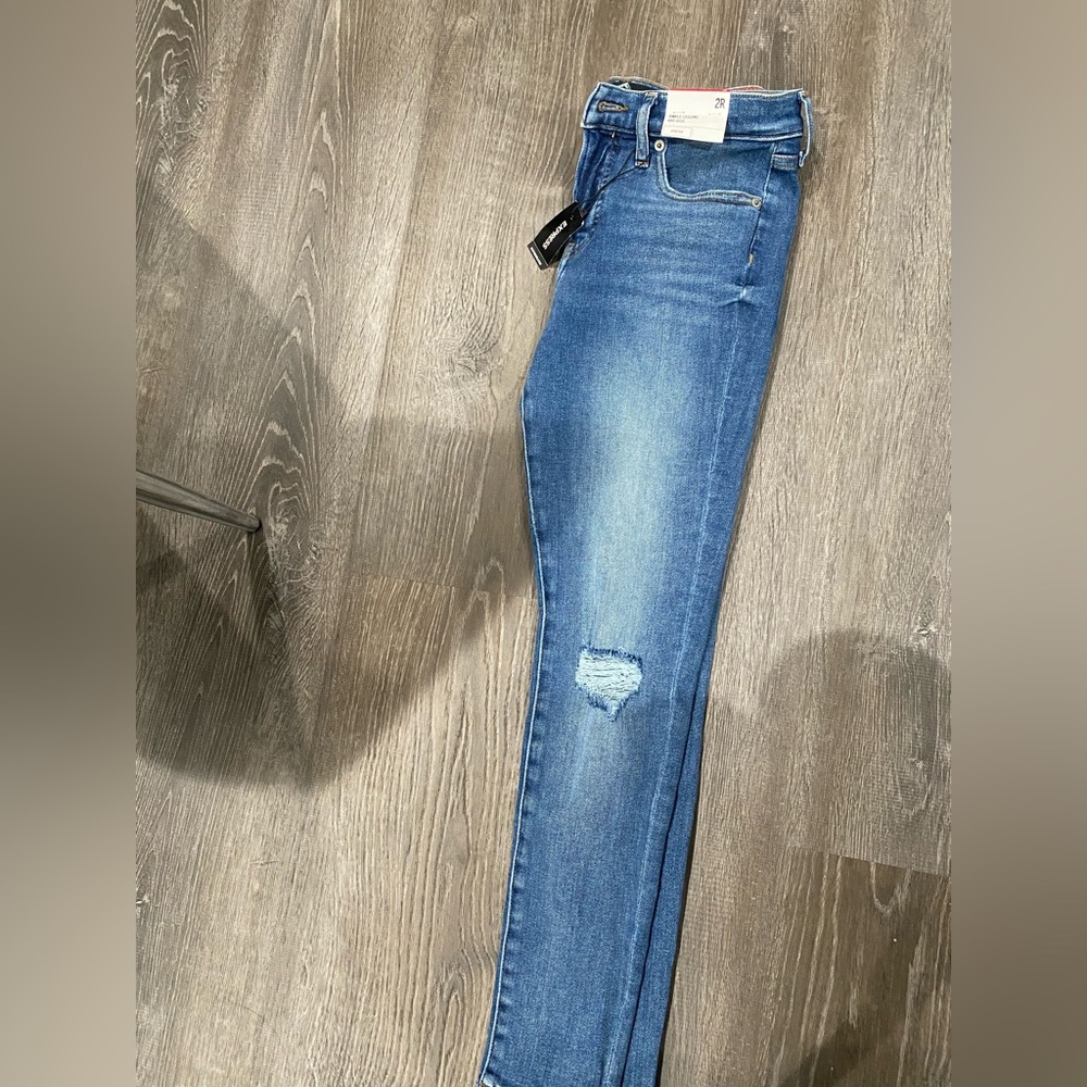 Express ankle length mid rise jeans